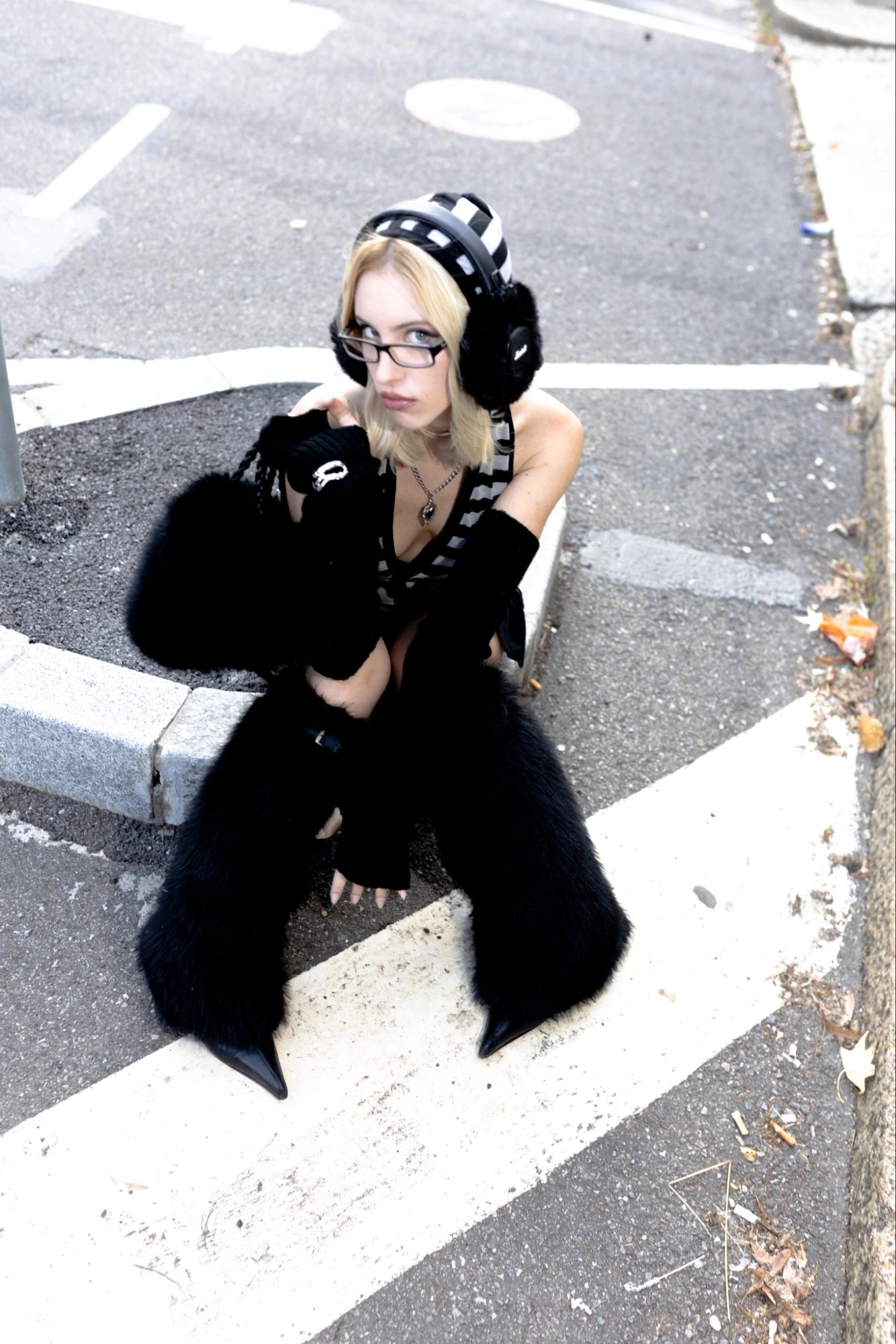 WUFFI headphones earmuff BLACK