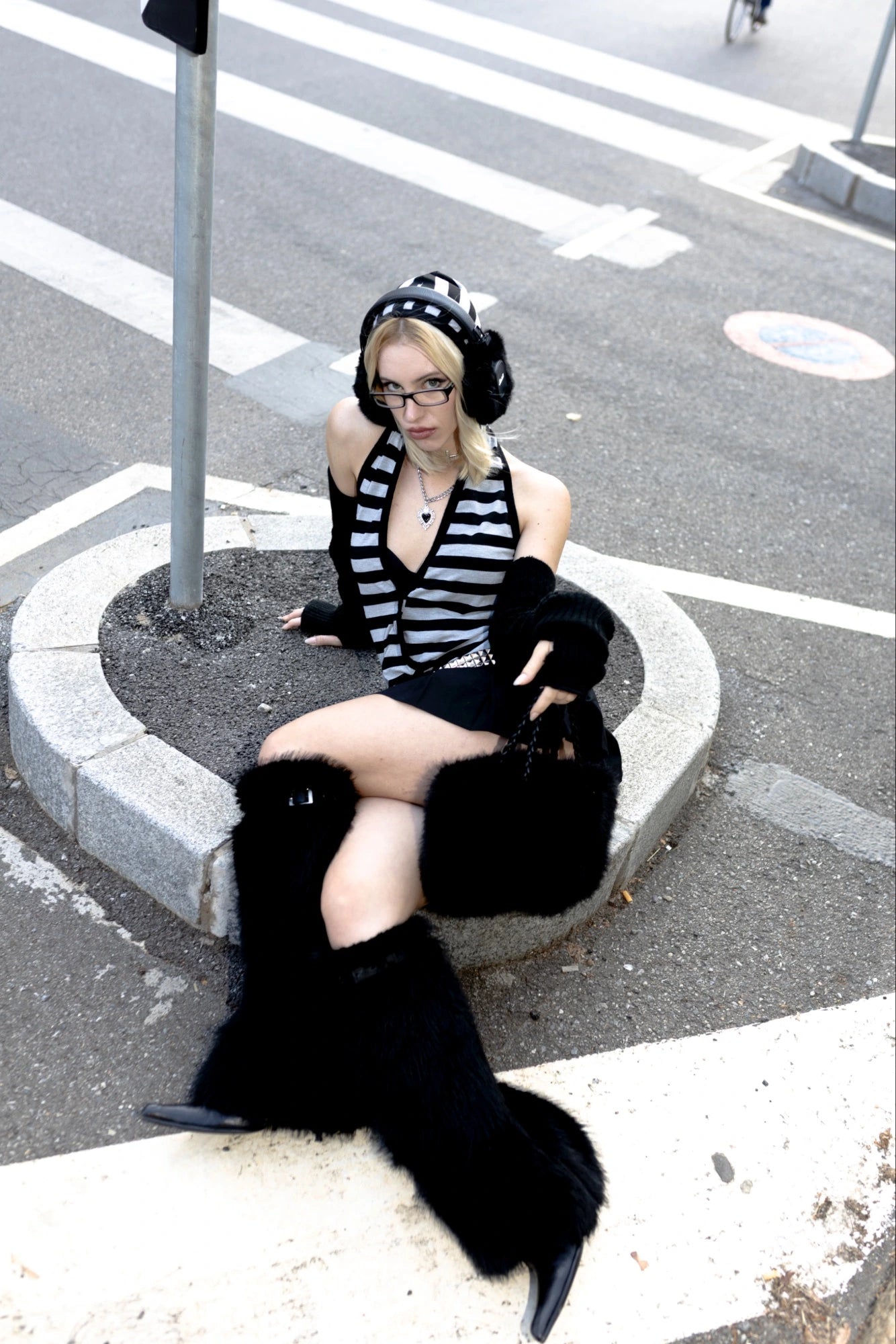 WUFFI headphones earmuff BLACK